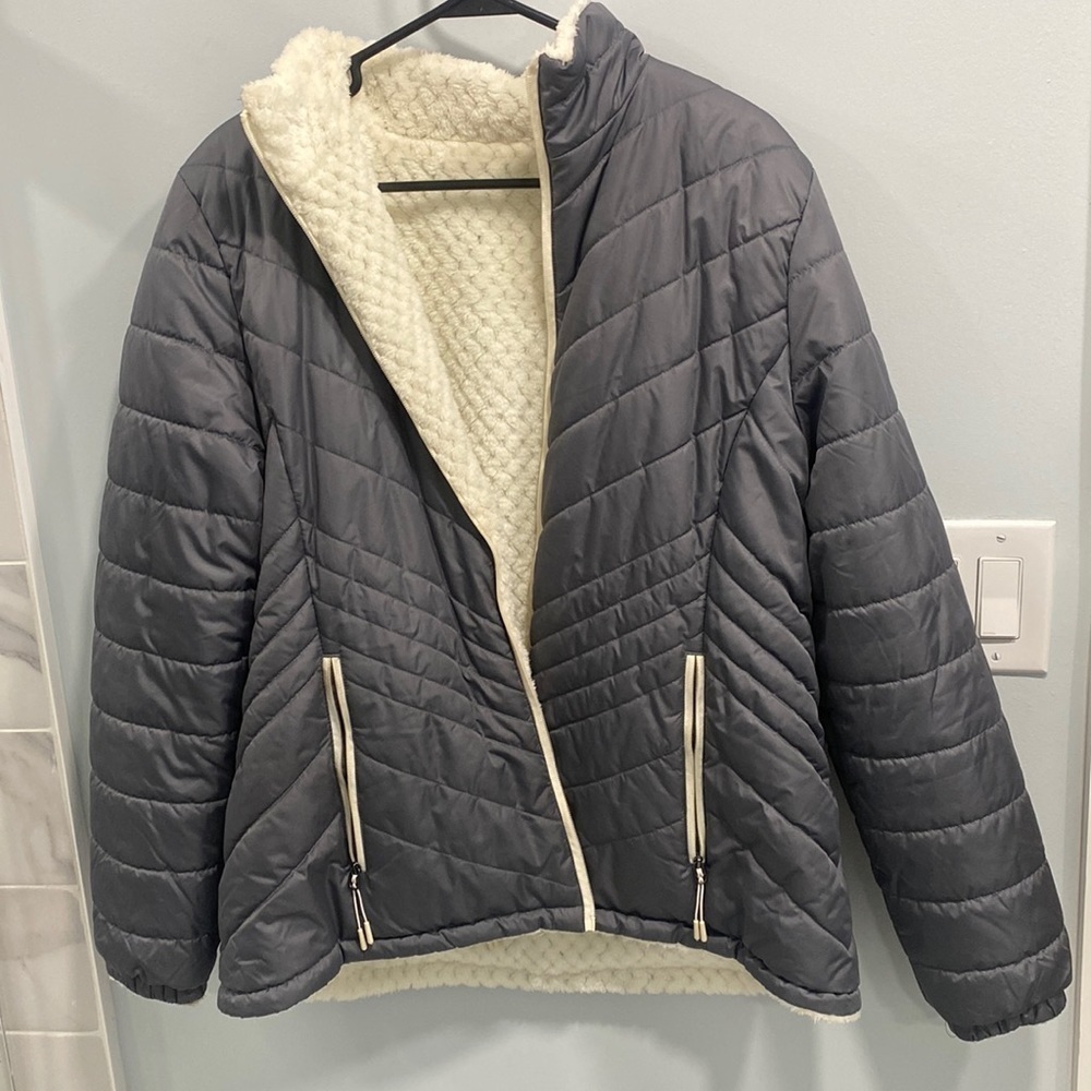 Large reversible jacket super fuzzy - Picture 5 of 8